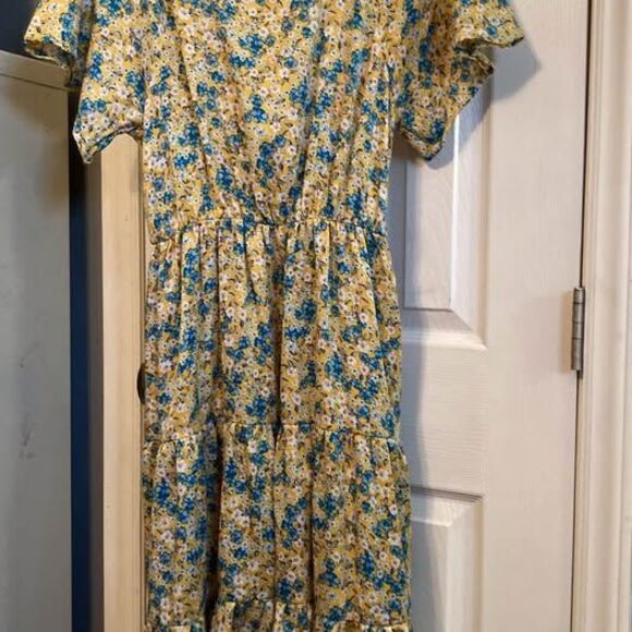 Reb in J Yellow Floral Dress - Medium - Picture 1 of 4
